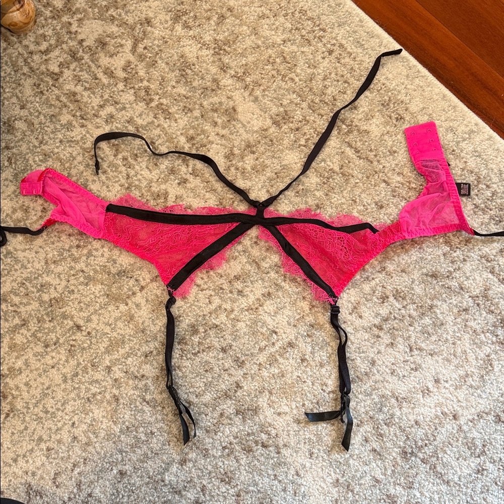 Vintage Victoria’s Secret Pink and Black Lace Garter Belt